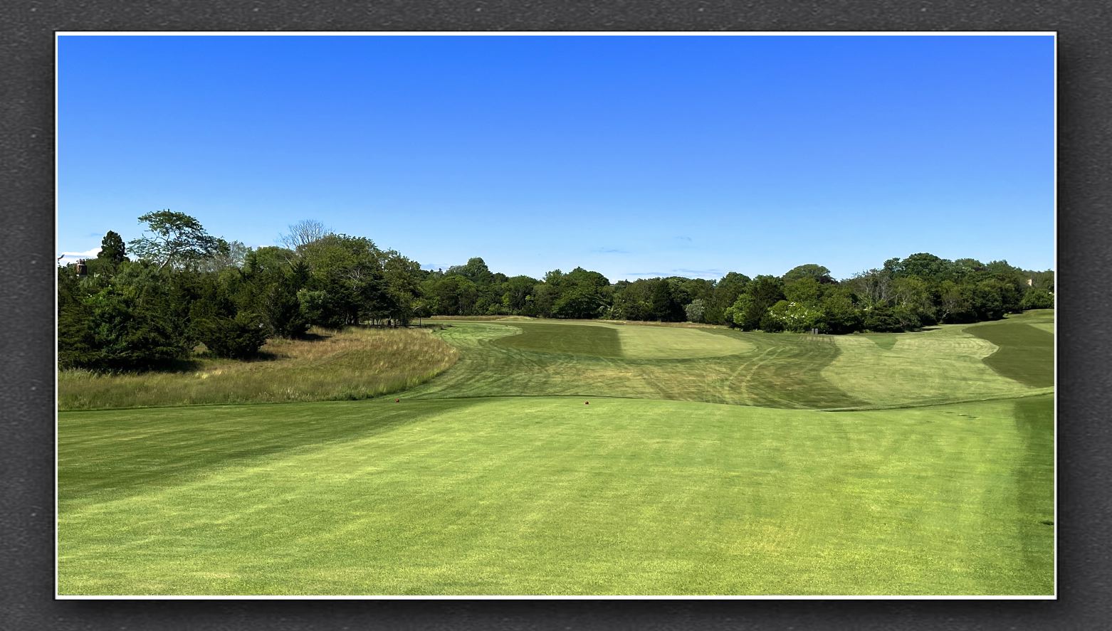 #2. Dogleg-left par 5 (420 yards).